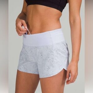 lululemon Speed Up LR Short 2.5” Size 6 NWT Gravel Dust Pastel Blue